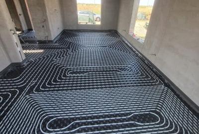 Casă individuală cu 4 camere cu Canalizare în Vidra