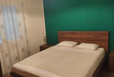 Apartament cu 3 camere semidecomandat în Central - 3