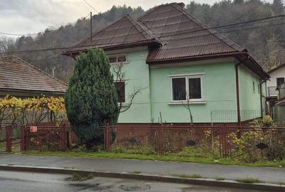 Casă cu 4 camere cu Teren 600 Mp în Firiza - 2
