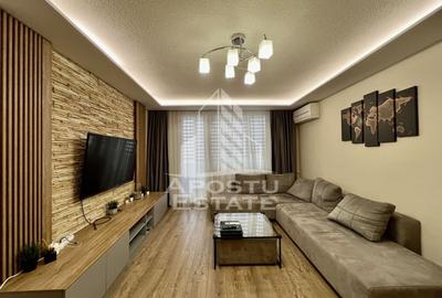 Apartament cu 3 camere semidecomandat, mobilat în Tipografilor