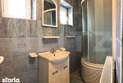 Casă cu 7 camere cu Teren 1023 Mp în Central - 6