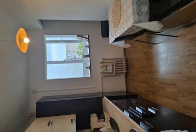 Apartament cu 2 camere decomandat în Rahova