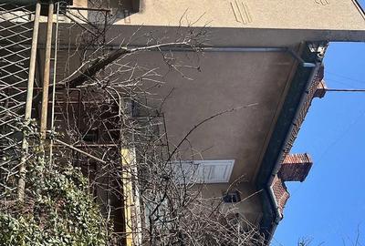 Casă cu 5 camere cu Teren 800 Mp în Central