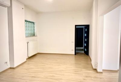 Apartament cu 4 camere semidecomandat în Romană - 4