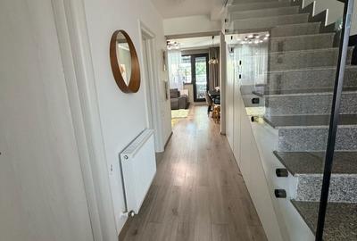 Casă cu 5 camere cu Teren 165 Mp în Central