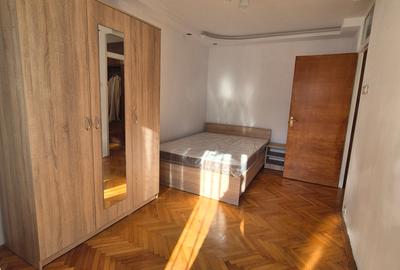 Apartament cu 3 camere semidecomandat, mobilat în Rahova - 4