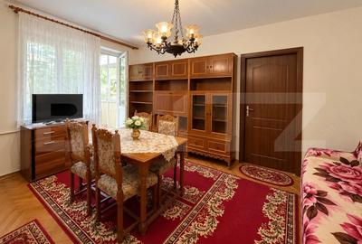 Apartament cu 3 camere semidecomandat, mobilat în Central