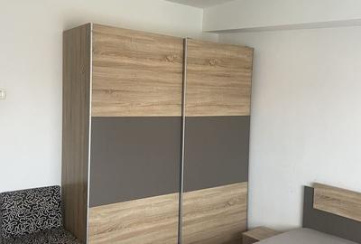 Apartament cu 3 camere semidecomandat în Titulescu - 2