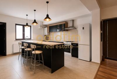 Duplex cu 6 camere cu Canalizare în Domnești