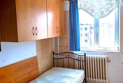 Garsonieră decomandată în Complex Studențesc