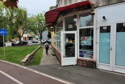 Spațiu comercial, de 40 mp, în Central - 3