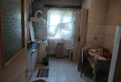 Apartament cu 2 camere decomandat în Poștei - Bucov - 1