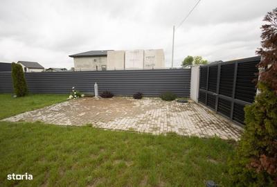 Casă cu 3 camere cu Teren 600 Mp în Central