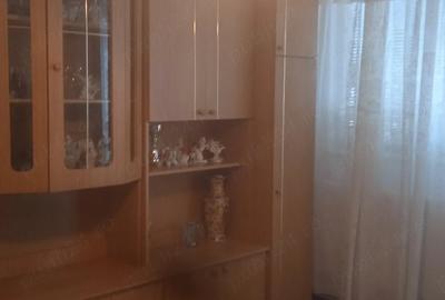 Apartament cu 2 camere decomandat în Micro 20 - 2