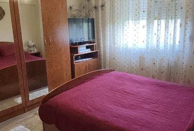Apartament cu 2 camere decomandat în Micro 16 - 3