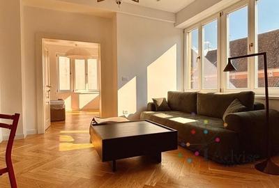 Apartament cu 3 camere în Schei