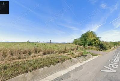 Teren de 7468 mp, în Central