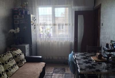 Apartament cu 3 camere semidecomandat în Exterior Vest - 1