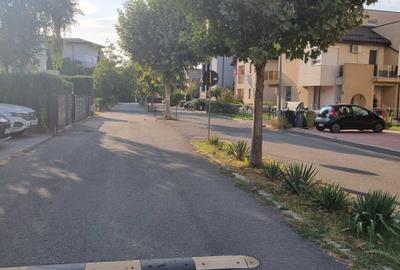 Apartament cu 2 camere decomandat în Apărătorii Patriei