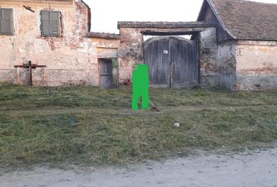 Teren de 4450 mp, în Central
