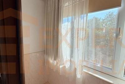 Apartament cu 3 camere semidecomandat în ICIL