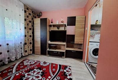 Apartament semidecomandat în Tudor Vladimirescu