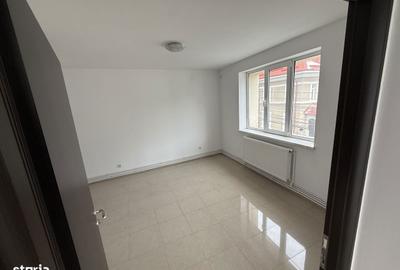 Spațiu comercial, de 324 mp, în Piața Unirii - 8
