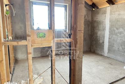 Casă cu 5 camere cu Teren 542 Mp în Giarmata