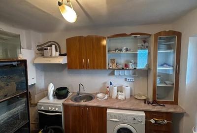 Casă cu 3 camere în Central