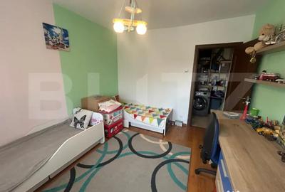 Apartament cu 2 camere semidecomandat în Micro 9