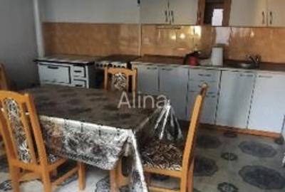 Casă cu Teren 730 Mp în Pietroasa - 1