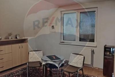 Casă cu 8 camere cu Teren 800 Mp în Central - 13