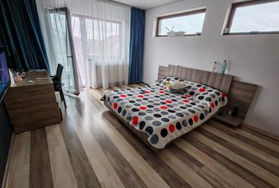 Casă individuală cu 4 camere cu Canalizare în Berceni - 11