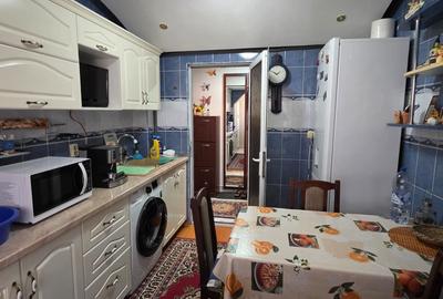 Roman-2 camere etajul 1-decomandat Roman-2 camere etajul 1-decomandat - 3