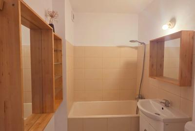Apartament cu 2 camere semidecomandat, mobilat în Titan - 9