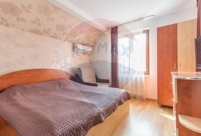 Hotel/Pensiune, de 379 mp, în Sânmartin - 13