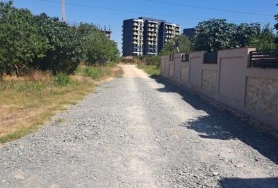 Teren pe Strada Gutuiului - 5