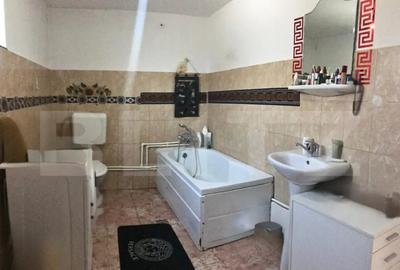 Casă cu 4 camere în Central - 11