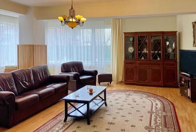 Casă individuală cu 6 camere cu Canalizare în Tractorul - 2