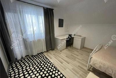 Casă cu 5 camere cu Canalizare în Cristian - 9