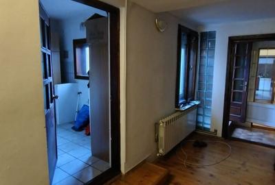 Casă cu 4 camere în Central - 10