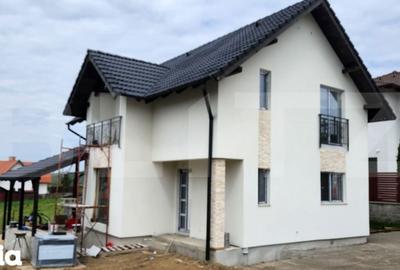 Casă cu 4 camere cu Teren 500 Mp în Corunca - 8