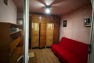 Apartament 2 camere decomandate zona Poarta 6 - 5