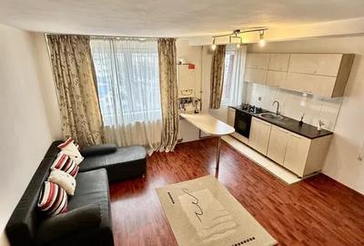 Apartament cu 2 camere decomandat, mobilat în Tractorul