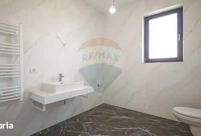 Casă cu 5 camere cu Teren 657 Mp în Florilor - 8