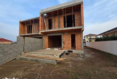 Casă cu 5 camere cu Teren 265 Mp în Nufărul - 2