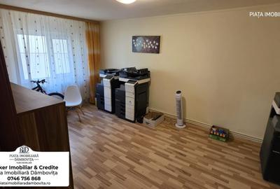 Apartament cu 4 camere decomandat, mobilat în Central