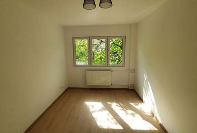 Apartament cu 3 camere semidecomandat în Tineretului - 10