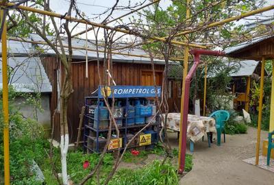 Casă cu 4 camere în Sărățeni - 8