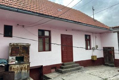 Casă cu 4 camere în Central - 9